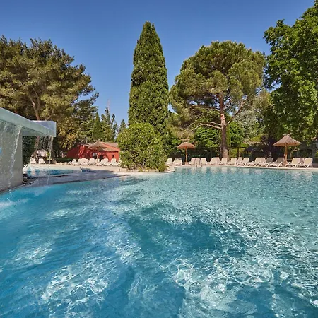 Ξενοδοχείο με διαμερίσματα Odalys Le Village Camarguais Les Gardians 4*