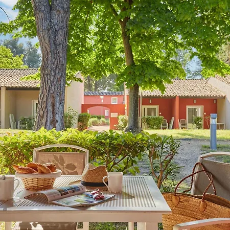 Odalys Le Village Camarguais Les Gardians 4* Αρλ