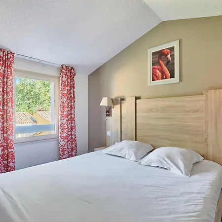 アパートホテル Odalys Le Village Camarguais Les Gardians 4*