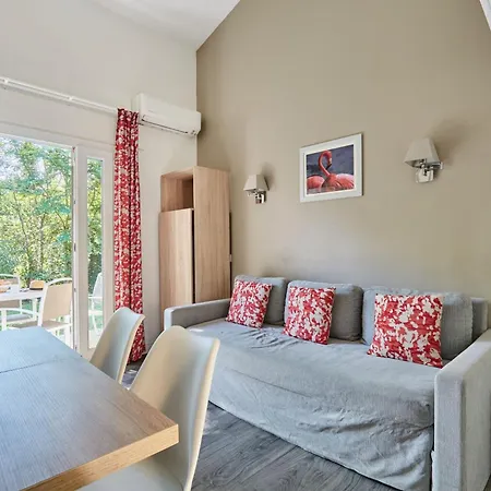 Odalys Le Village Camarguais Les Gardians Ξενοδοχείο με διαμερίσματα 4*