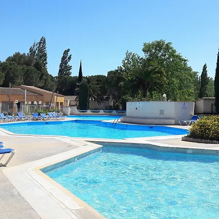 Odalys Le Village Camarguais Les Gardians アルル